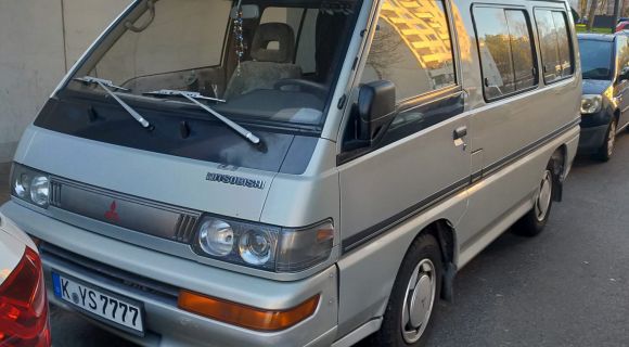 Filmfahrzeug Mitsubishi l300