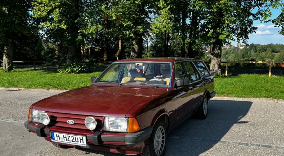 Filmfahrzeug Ford YT