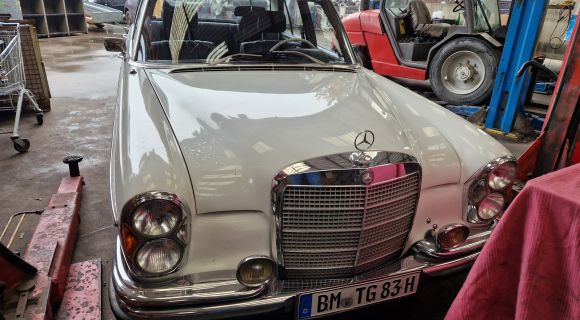 Filmfahrzeug Limousine