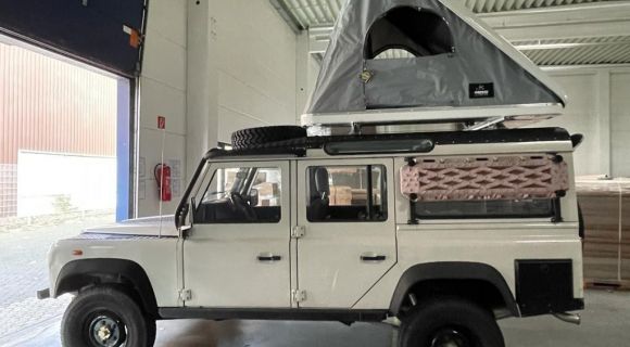 Filmfahrzeug Landrover