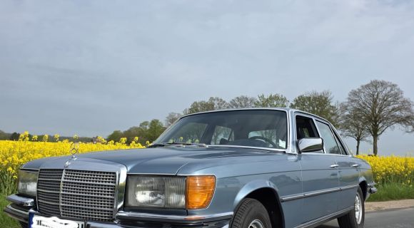 Filmfahrzeug Mercedes 350 SE