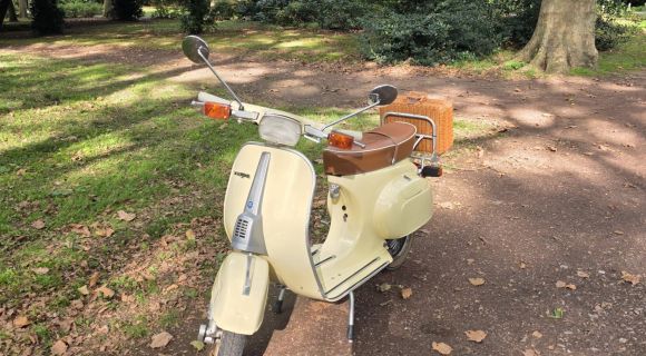 Filmfahrzeug Vespa 50n Special